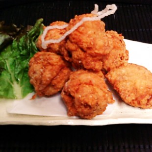 Some piece of Fried "Jidori" chicken on the plate.