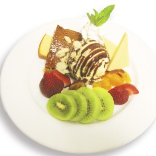 Pudding A La Mode on the white dish